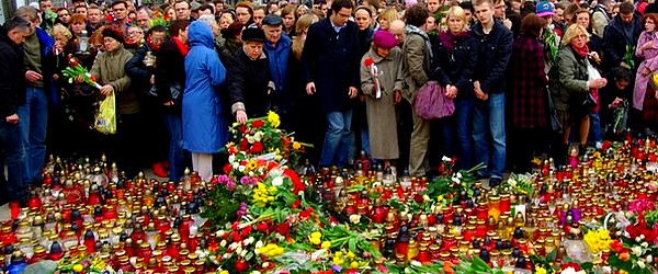 Warszawa, Krakowskie Przedmieście. Kilka dni po katastrofie.