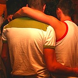 Na podstawie punktu 13 ustawy o prawach człowieka, często pozywano do sądu krytyków homoseksualizmu.
