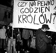 Sikorski, Piłsudski czy Kościuszko też  spoczywają na Wawelu. I wcale nie byli  królami.