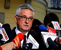Poprzedniego kuratora odwołał ówczesny minister sportu Mirosław Drzewiecki.