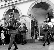 W sobotę na Pl. Piłsudskiego  odbędą się uroczystosci żałobne.