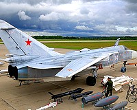 Samolot szpiegowski Su-24MR.