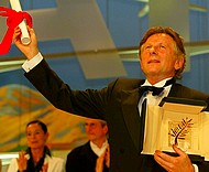 Publicyści nie odmawiają Polańskiemu miana wielkiego reżysera, ale domagają się jego odpowiedzialności za swoje czyny.