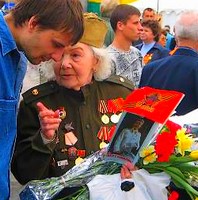 Wielu starszych Rosjan do dziś chlubi się udziałem w 