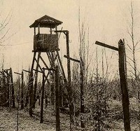 Wieża strażnicza jednego z gułagów. Prawda że przypomina obóz koncentracyjny?