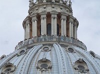 Jaką politykę przyjmie Watykan, wobec rosnącej liczby objawień?