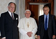 Benedykt XVI i przewodniczący Światowego Kongresu Żydów Ronald S. Lauder.
