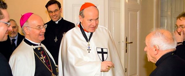 Rycerz Honorowy kard. Christoph Schönborn podczas spotkania z braćmi zakonnymi.