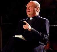 Arcybiskup Gianfranco Ravasi kieruje papieską Radą ds. Kultury, z wykształcenia jest biblistą, z zamiłowania propagatorem Biblii we włoskich mediach.