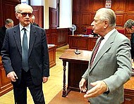 Ci Panowie, po dwudziestu latach wolności, nie są już beneficjentami Rzeczpospolitej.