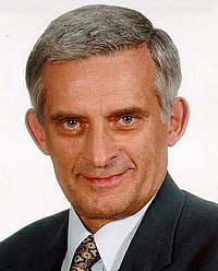 Jerzy Buzek - nowy przewodniczący parlamentu europejskiego.