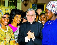 Ks. Josemaria Escriva nie zakładał Opus Dei tylko dla mężczyzn.