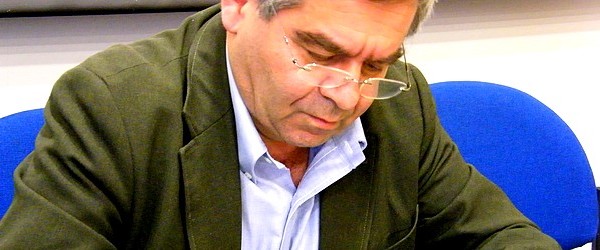 Antoni Libera podpisuje swoją najnowszą książkę 