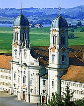 Opactwo Benedyktynów w Einsiedeln założono w 934 roku.