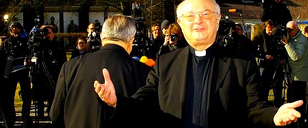 Przewodniczący Konferencji Episkopatu Niemiec, abp Robert Zollitsch nie ukrywa, że nie lubi lefebrystów.